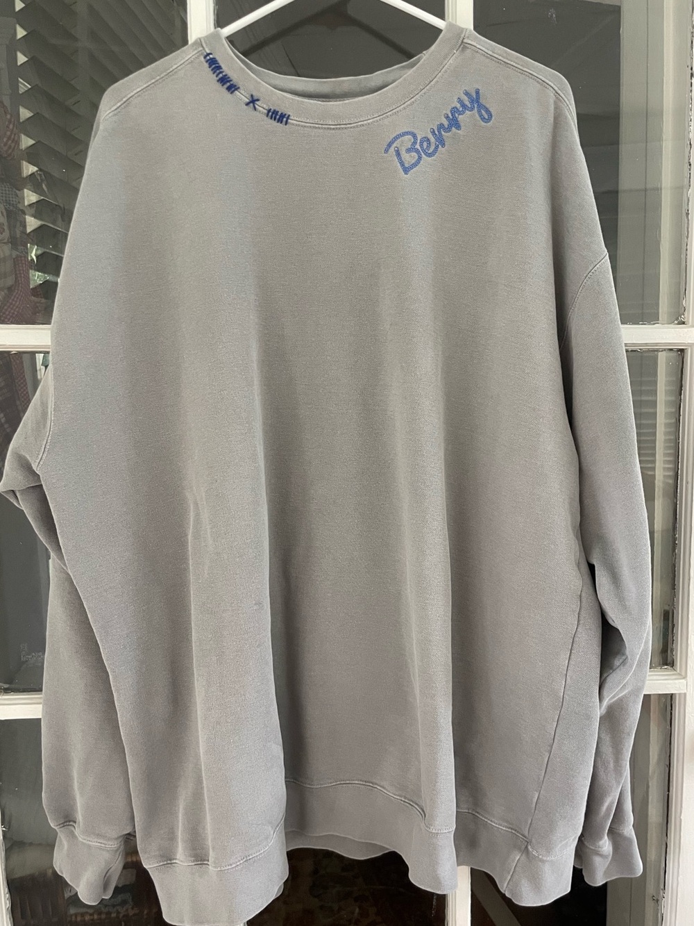 Berry College Sweatshirt Comfort Colors 2XL Embroidered Neckline Blue/Gray
